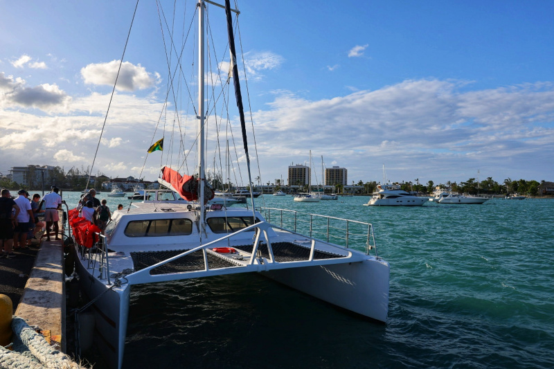 R6_17546