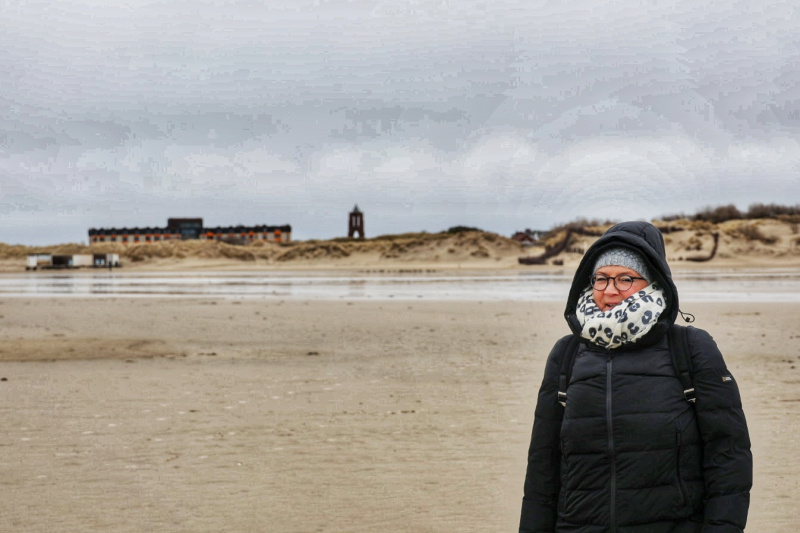 R6_10051