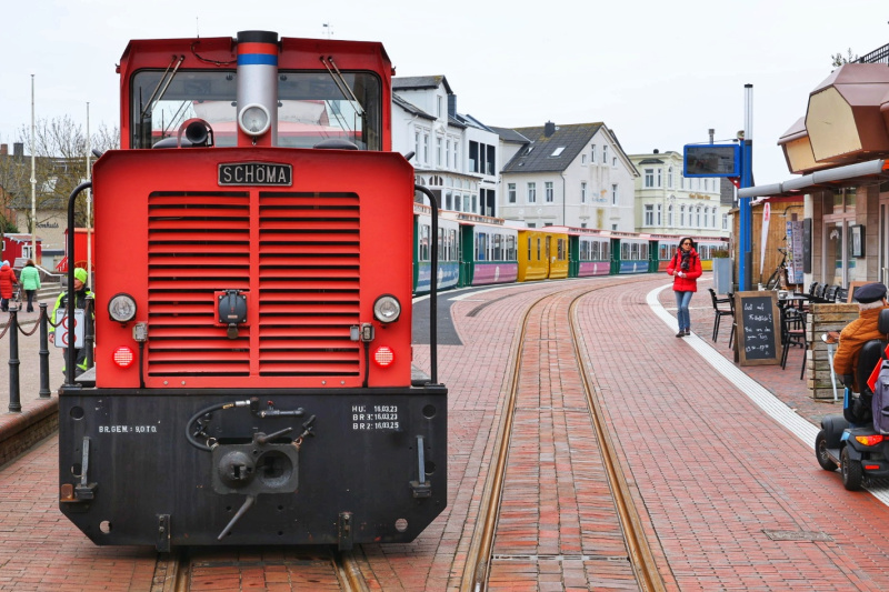 R6_19017-2